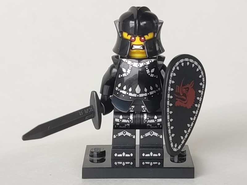 LEGO col07-14 Evil Knight, Series 7 (Complete Set with Stand and Accessories)