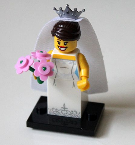LEGO col07-4 Bride, Series 7 (Complete Set with Stand and Accessories)