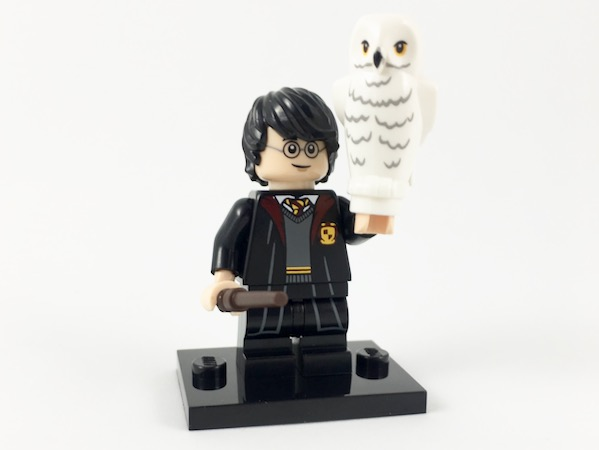 LEGO colhp Harry Potter in School Robes, Harry Potter, Series 1 (Complete Set with Stand and Accessories)