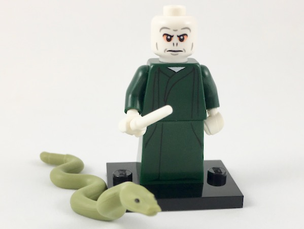 LEGO colhp-9 Lord Voldemort, Harry Potter, Series 1 (Complete Set with Stand and Accessories)