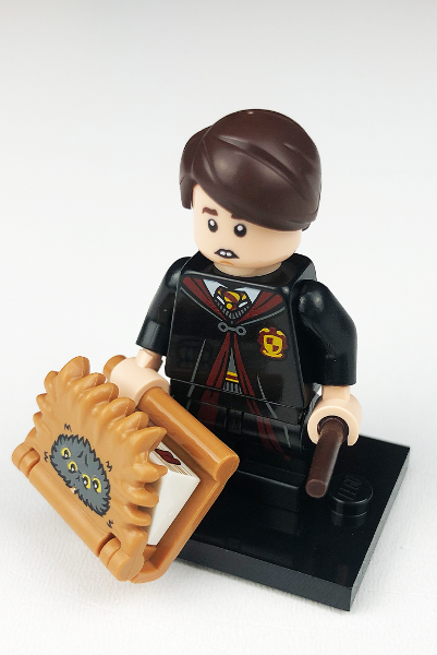 LEGO colhp2-16 Neville Longbottom, Harry Potter, Series 2 (Complete Set with Stand and Accessories)