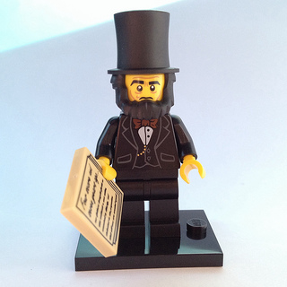 LEGO coltlm-5 Abraham Lincoln, The LEGO Movie (Complete Set with Stand and Accessories)