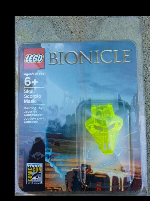 LEGO comcon049 Skull Scorpio Mask - San Diego Comic-Con 2015 Exclusive blister pack