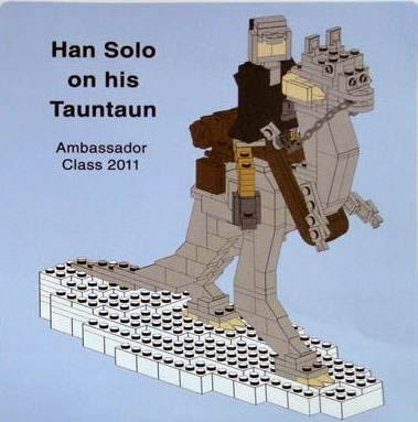 LEGO LLCA53 Han Solo on his Tauntaun - Miniland Scale (LEGOLAND California Ambassador Pass Exclusive)