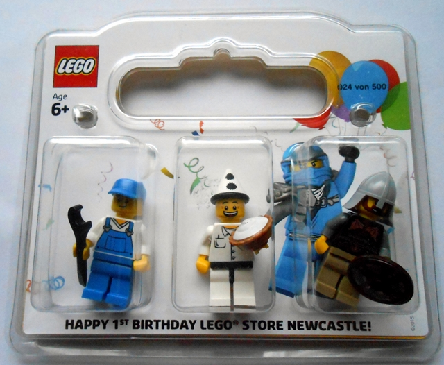 LEGO Newcastle LEGO Store 1st Anniversary Exclusive Set, Newcastle, UK blister pack