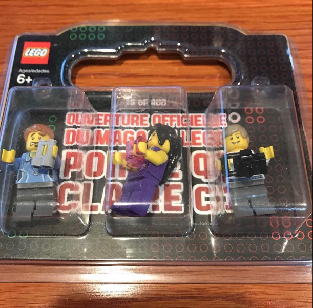 LEGO PointeClaire LEGO Store Grand Opening Exclusive Set, Fairview Pointe Claire, QC Canada blister pack