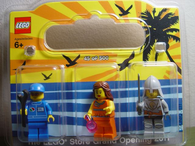 LEGO Sunrise LEGO Store Grand Opening Exclusive Set, Sawgrass Mills, Sunrise, FL blister pack