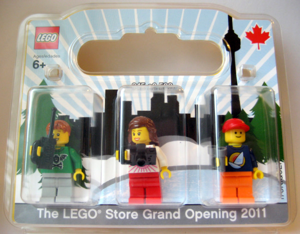 LEGO Toronto LEGO Store Grand Opening Exclusive Set, Sherway Gardens Mall, Toronto, ON, Canada blister pack